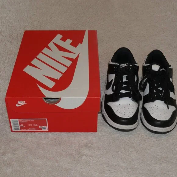 Youth Size 6 Nike Dunk Low, White and Black, Like New! - Picture 5 of 9